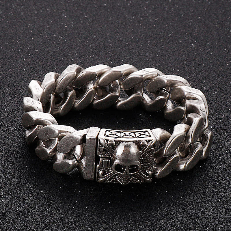 WorldNorse Skull Clasp Cuban Bracelet