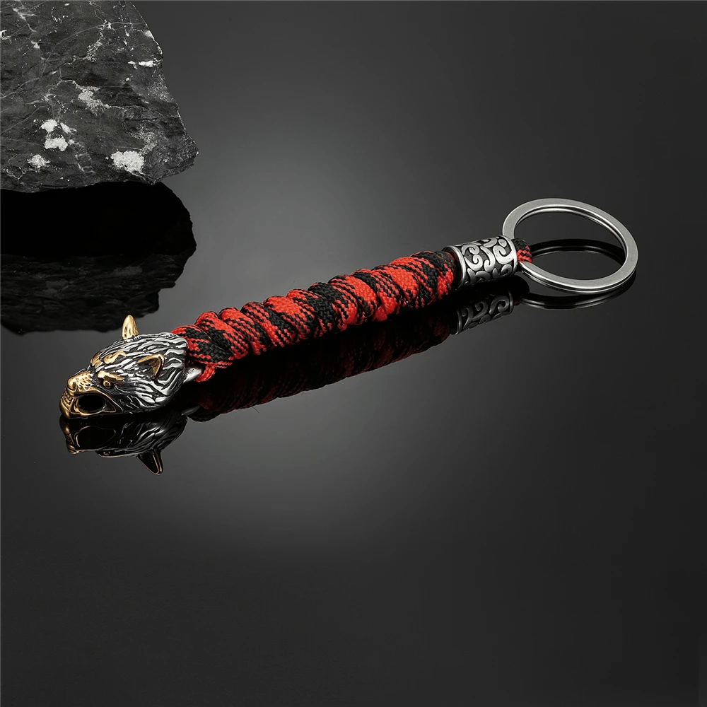 WorldNorse Stainless Steel Wolf Head Paracord Keychain