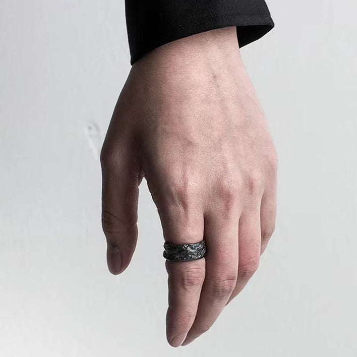 WorldNorse Hammered Fracture Ring