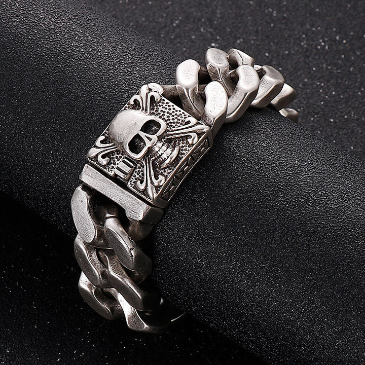 WorldNorse Skull Clasp Cuban Bracelet