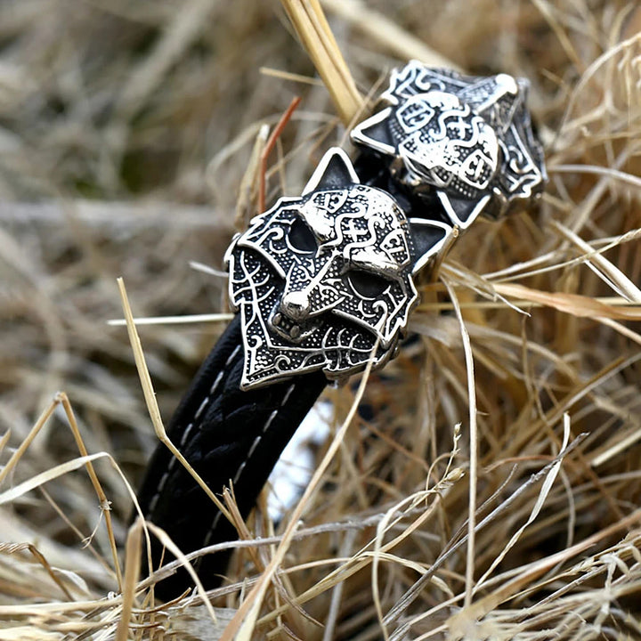 WorldNorse Double Wolf Head Leather Bracelet