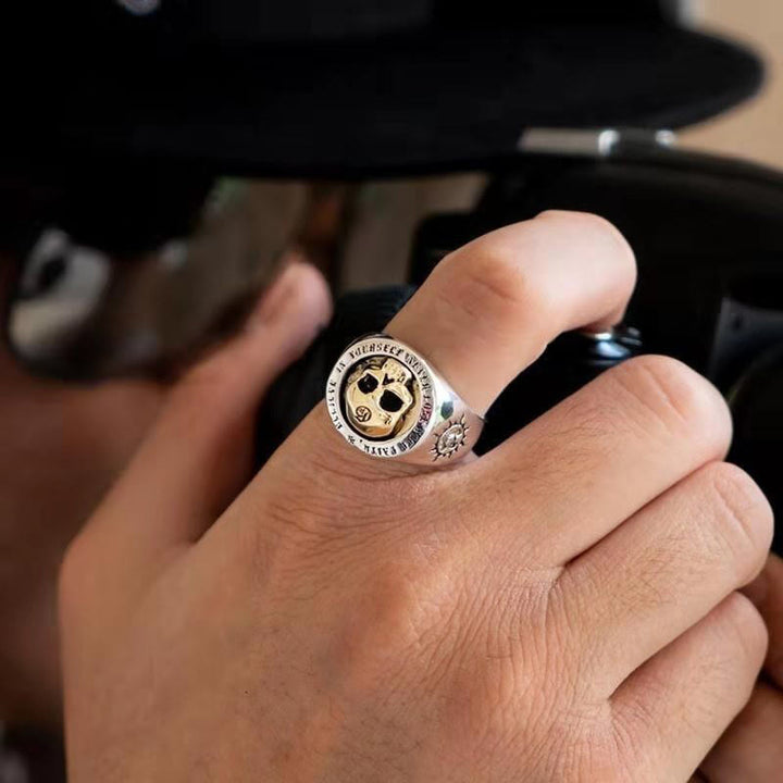 WorldNorse Men Retro Viking Skull Ring