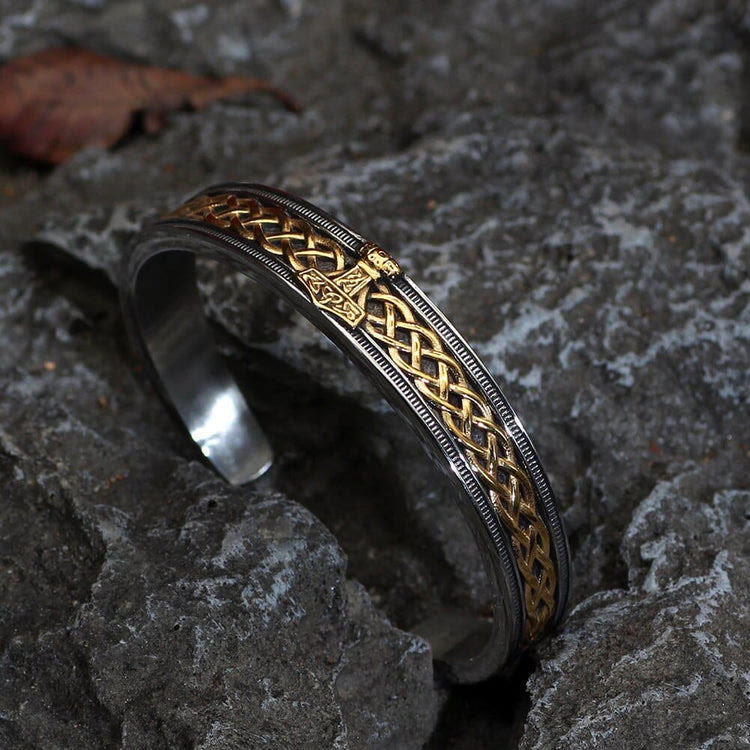 WorldNorse Stainless Steel Vikings Style Mjolnir Bracelet
