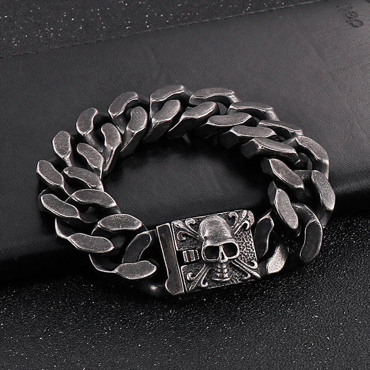 WorldNorse Skull Clasp Cuban Bracelet