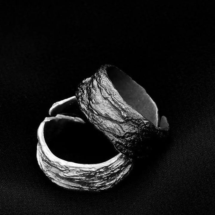 WorldNorse Hammered Fracture Ring