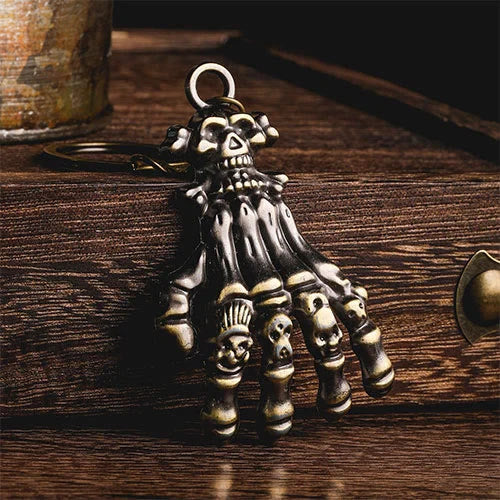 WorldNorse Skull Ghost Head Skull Claw Hand Keychain