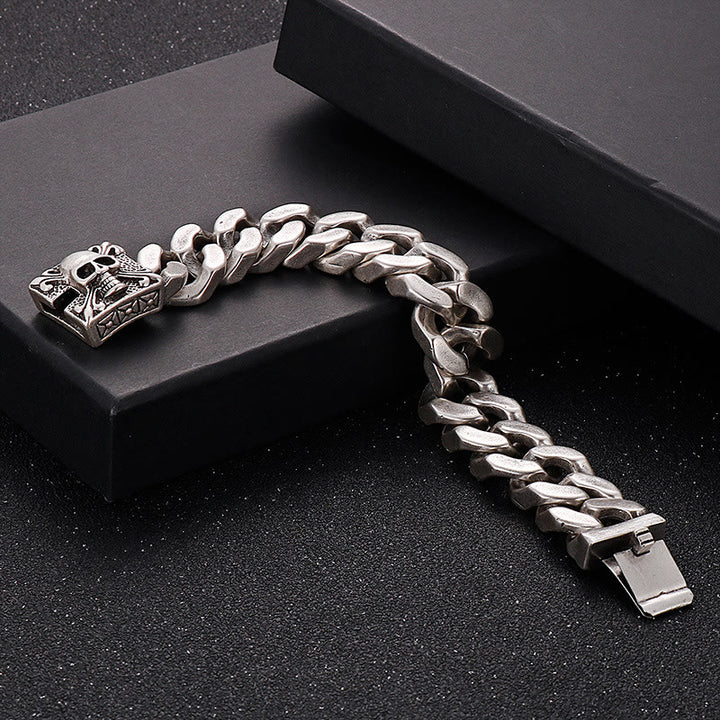 WorldNorse Skull Clasp Cuban Bracelet